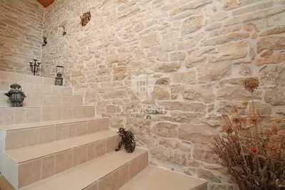 Kuća 200 m², Labin okolica - nadomak mora i zelenilo - 9
