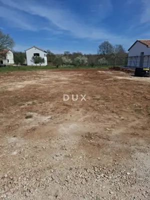 Building plot, Smoljanci near Svetvinčenat - peaceful surroundings