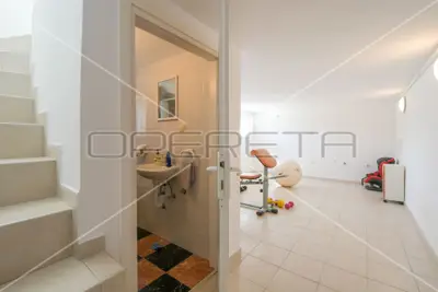 Haus 169 m², Maksimir, Bukovačka - ruhige Lage - 17