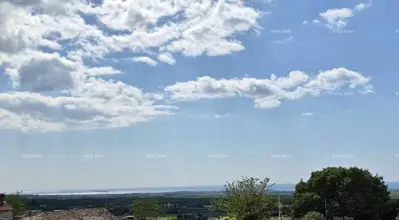 Baugrundstück 850 m², Kaštelir - Meerblick