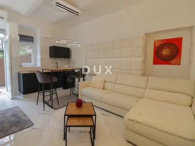 Studio apartman 26 m², Opatija - Centar, drugi red do mora - 2