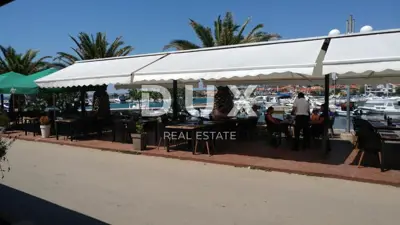 Kuća 500 m², Bibinje - 1. red do mora i restoran - 2