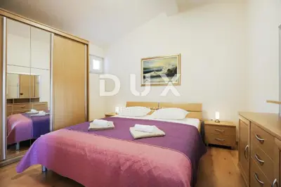 Kuća 500 m², Bibinje - 1. red do mora i restoran - 19