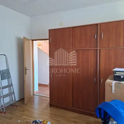 House 387 m², Mošćenica - quiet location and large yard - 4