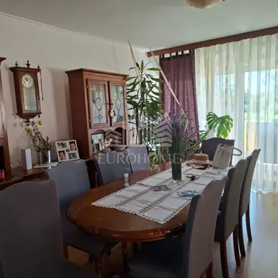 House 387 m², Mošćenica - quiet location and large yard - 11