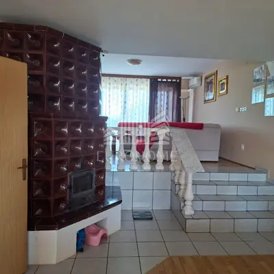 House 387 m², Mošćenica - quiet location and large yard - 8