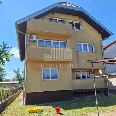 Kuća 387 m², Mošćenica - mirna lokacija i velika okućnica