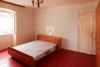Haus mit Geschäftsraum im Zentrum von Grožnjan! - 11