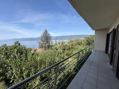 RIJEKA, KANTRIDA – pretežiti dio samostojeće kuće samo 200 m od mora, - 21