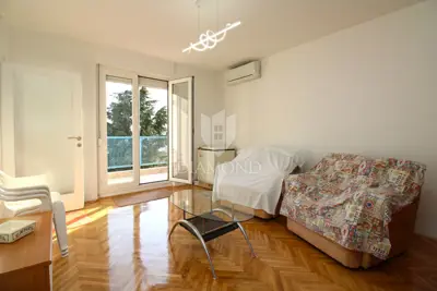 Stan 70 m², Rešetari - otvoren pogled i balkon - 3