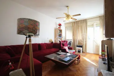 Wohnung 69 m², Split Bol, Drei-Zimmer-Wohnung in ausgezeichneter Lage