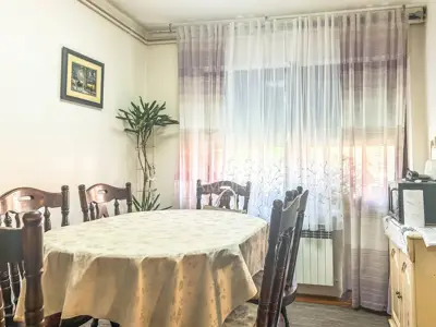 Zaprešić, kuća u nizu 215 m², s garažom, prodaja