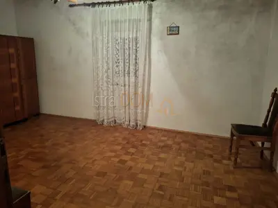 - Rakalj, kamena kuća sa dvije konobe - - 10