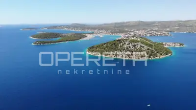 Građevinsko zemljište 988 m², Ražanj - prvi red do mora