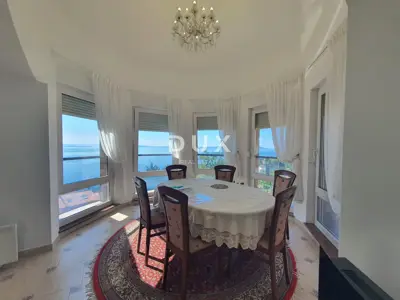 Stan 94 m², Opatija - Centar, pogled na more - 2