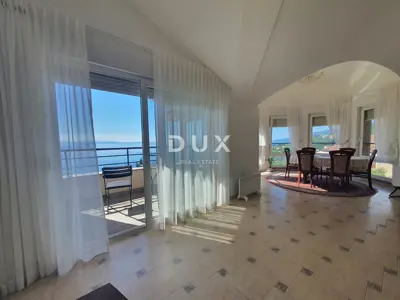Stan 94 m², Opatija - Centar, pogled na more - 3