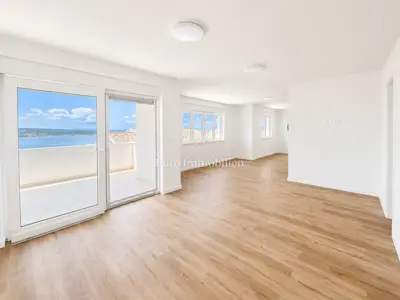 Apartment 122 m², Crikvenica - sea view and two loggias