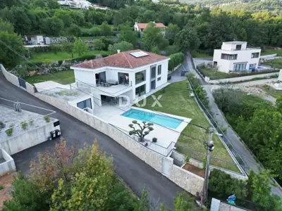 Villa 400 m², Poljane - sea view and pool - 6