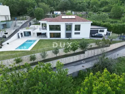 Villa 400 m², Poljane - sea view and pool