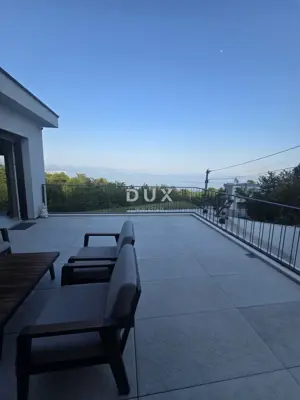 Villa 400 m², Poljane - sea view and pool - 18