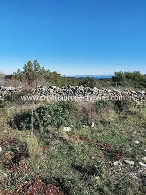 Land, Vis Island, 4 881 m², 58 000 € - 4