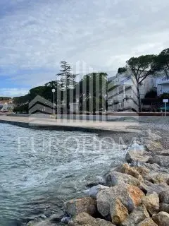 Apartment 114 m², Malinska na Krku - first row by the sea