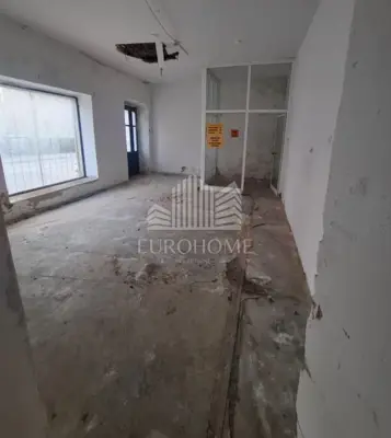 Zgrada mješovite uporabe, Benkovac, centar grada i okućnica - 5