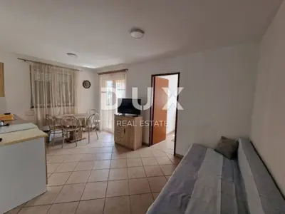 Apartment 40 m², Rovanjska - near the sea and parking space - 4
