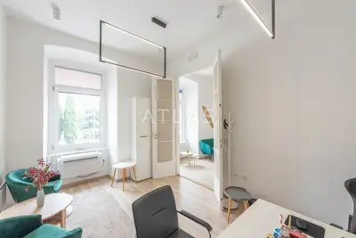 Rijeka, centar - lukszuni poslovni prostor za najam - 9