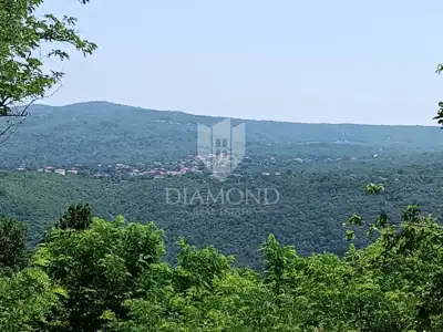 Land with project and building permit