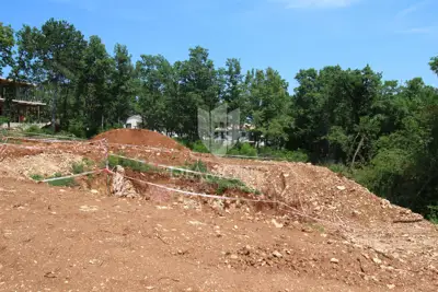 Land with project and building permit - 3
