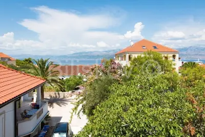Hotel 624 m², Supetar na Braču, 100 m vom Meer entfernt - 4