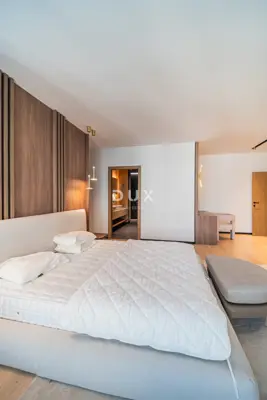 Pula, center, 3-room penthouse, 287.18 m², sauna, parking - 15