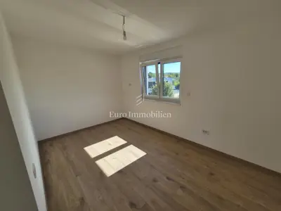 Apartment 77 m², Malinska na Krku, sea view and balcony - 16