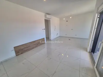 Apartment 77 m², Malinska na Krku, sea view and balcony - 8