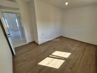 Apartment 77 m², Malinska na Krku, sea view and balcony - 17