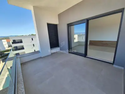 Apartment 77 m², Malinska na Krku, sea view and balcony - 2