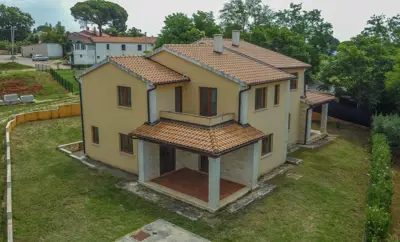Haus zum Kauf in Poreč, 124 m²