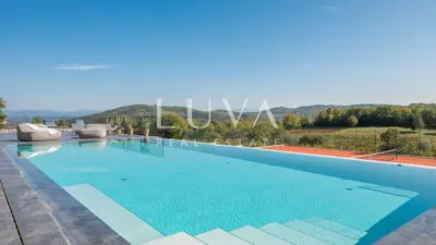Villa 450 m², Rakotule - Pool, Jacuzzi und Sauna - 2