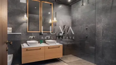 Villa 450 m², Rakotule - Pool, Jacuzzi und Sauna - 14