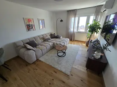 TURNIĆ | 1 room + living room | 53 m² | sea view