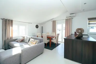 Wohnung 76 m², Poreč - renoviert und bezugsfertig - 2