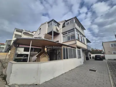 Apartment in Vodice - Blata, 350 m from the sea, garden and parking space