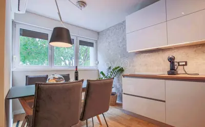 Stan 56 m², Blatine, renoviran i novoopremljen - 2