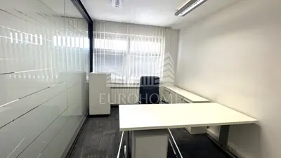 Gewerbefläche 311 m², Jaruščica, 2 Eingänge und 7 Büros - 21
