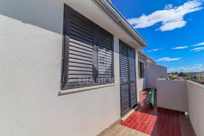 Stan 67 m², Rovinj centar - pogled na more i starogradsku jezgru - 9