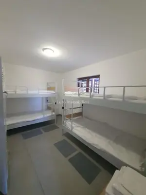 Kuća u Labinu, 3 stambene jedinice i garaža - 9