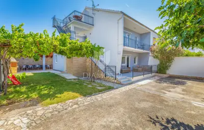 Haus 220 m², Medulin - ruhige Straße in Meeresnähe