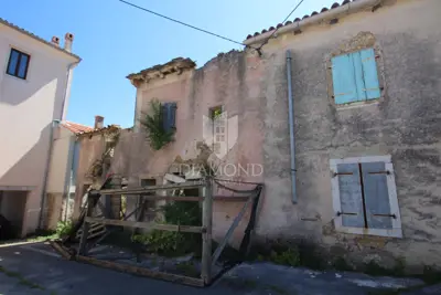 Zentralna Istra, Pazin, Haus zur Adaptierung - 4