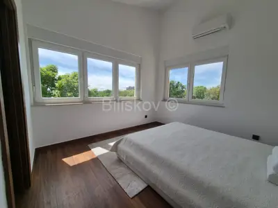 Srebrnjak, four-room duplex apartment 190 m², garage - 14
